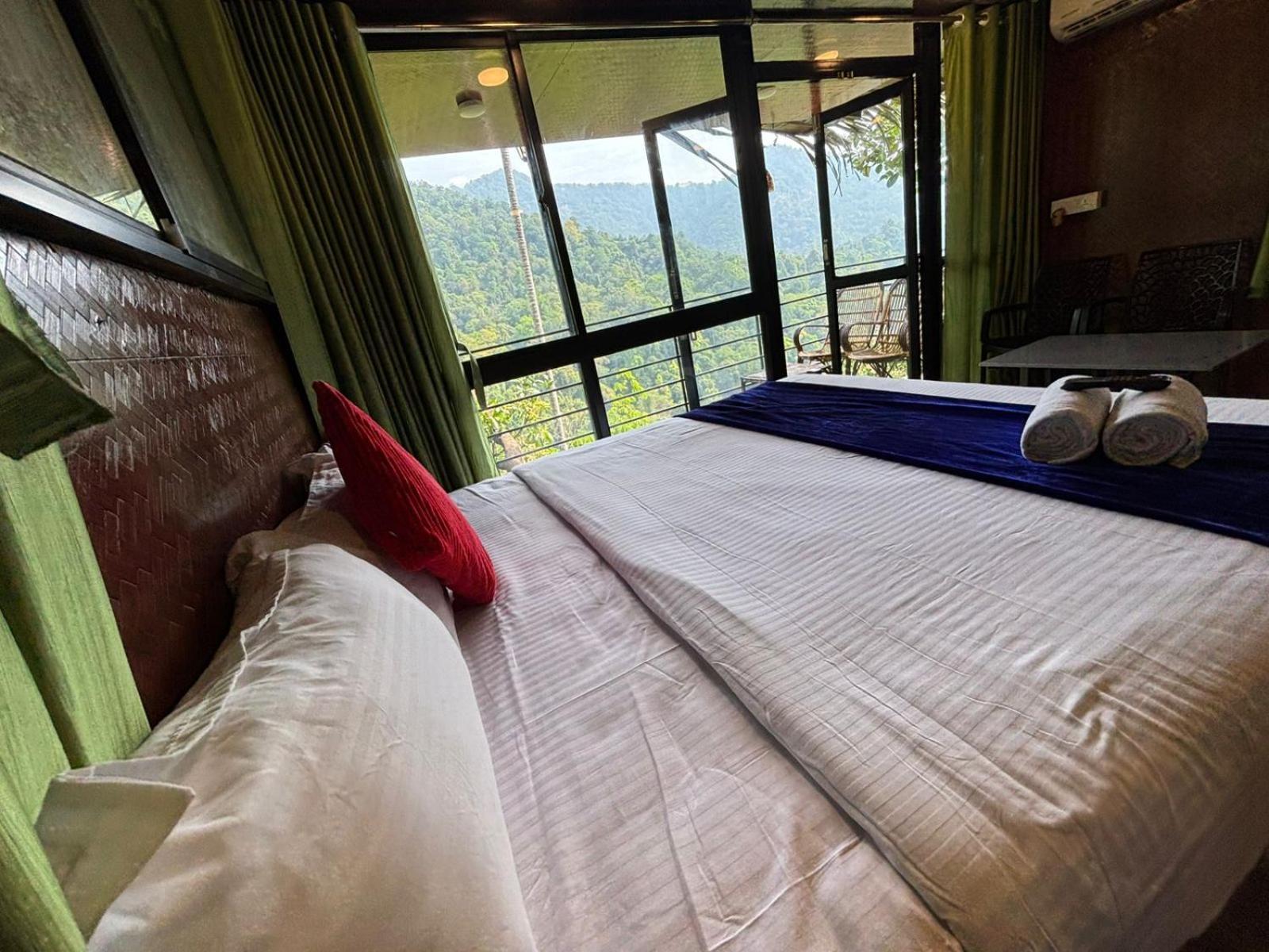 Holistic Stay Eco-Resort & Ayurvedic Retreat Paithalmala Exterior foto